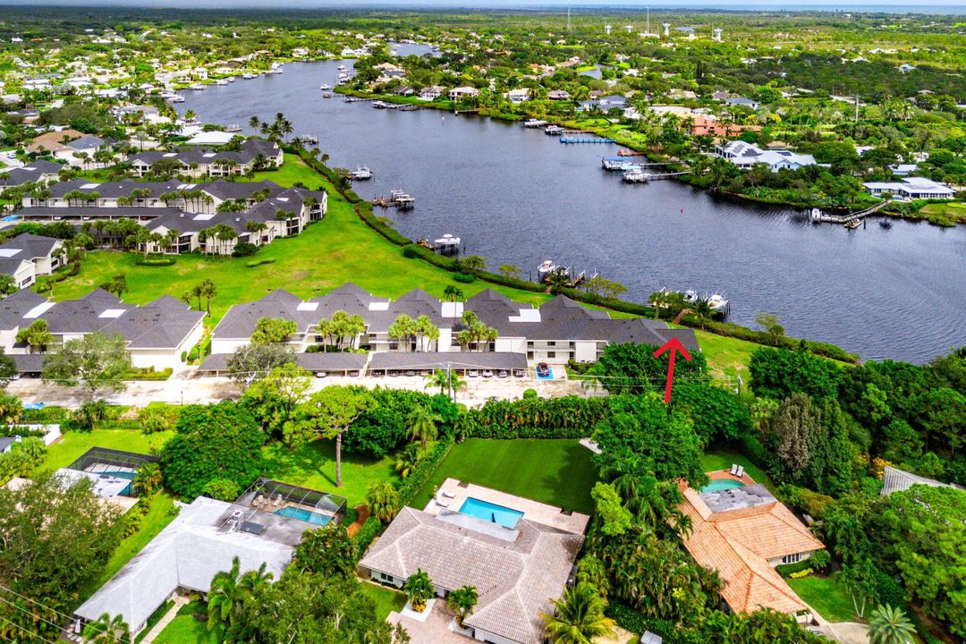 Activo con contrato: $835,000 (3 camas, 3 baños, 2368 Pies cuadrados)