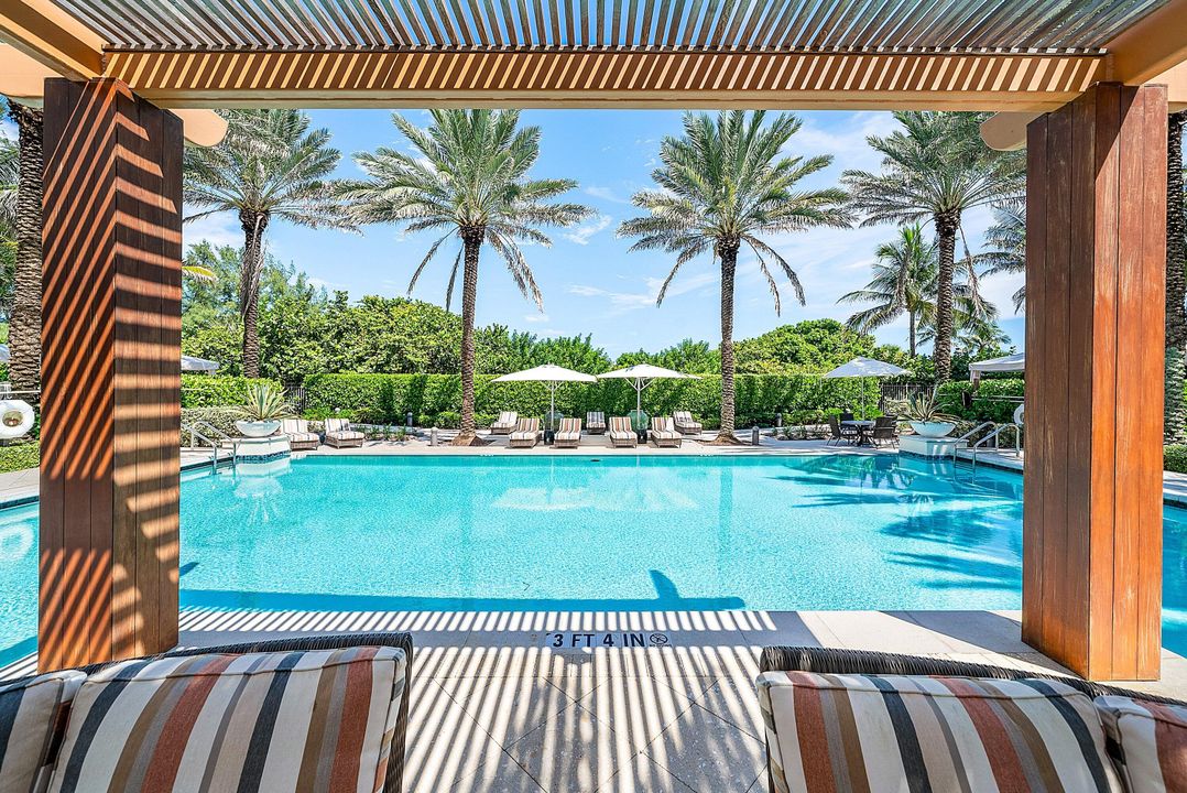 На продажу: $2,100,000 (3 спален, 2 ванн, 2210 Квадратных фут)