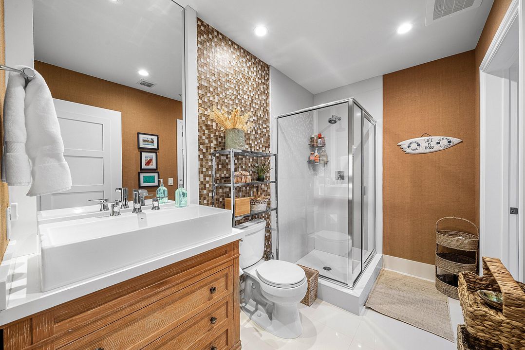 На продажу: $2,100,000 (3 спален, 2 ванн, 2210 Квадратных фут)