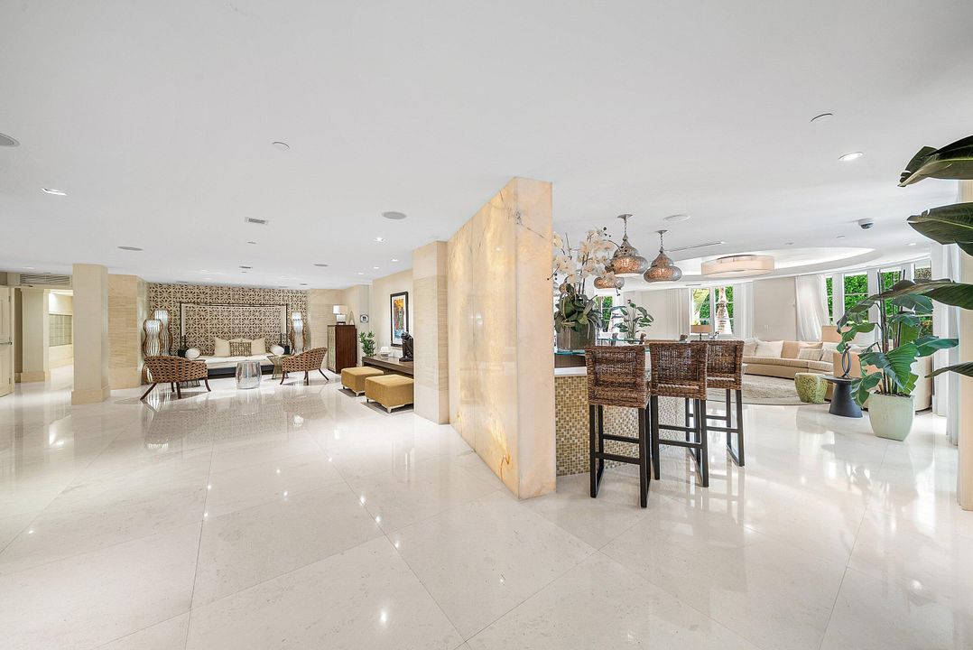 На продажу: $2,100,000 (3 спален, 2 ванн, 2210 Квадратных фут)