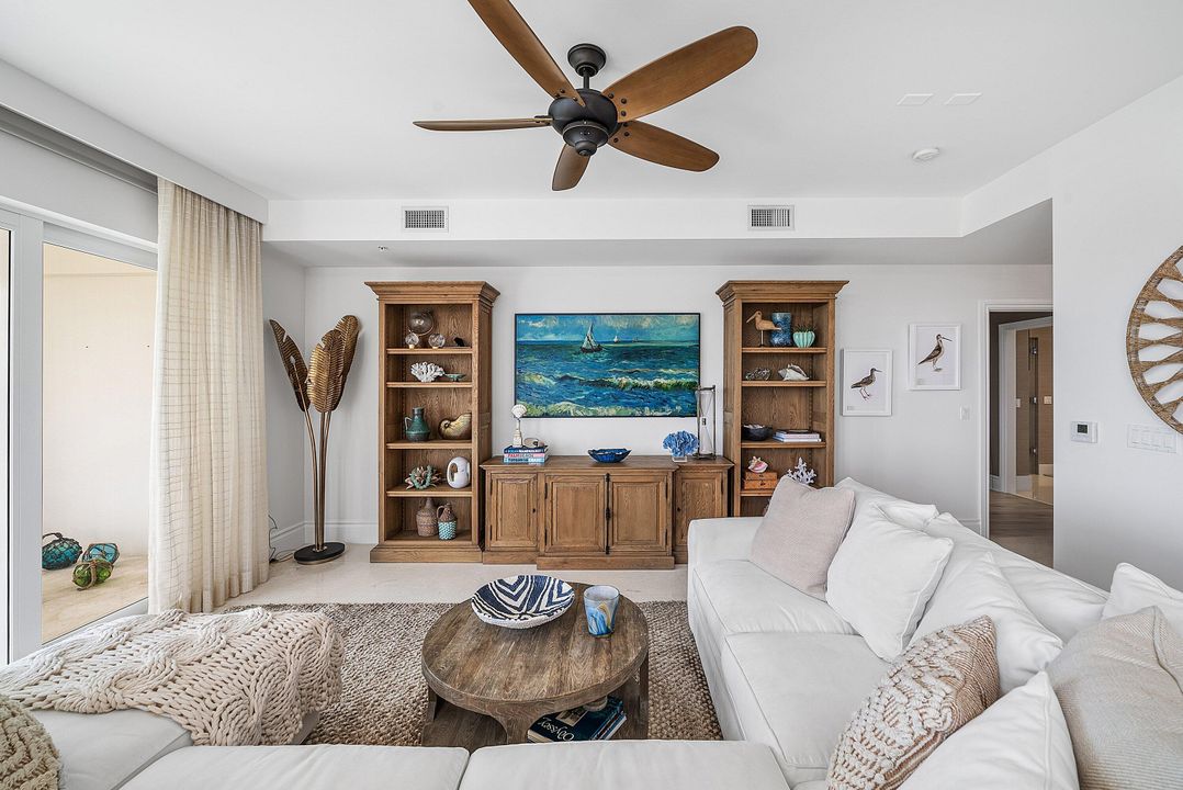 На продажу: $2,100,000 (3 спален, 2 ванн, 2210 Квадратных фут)