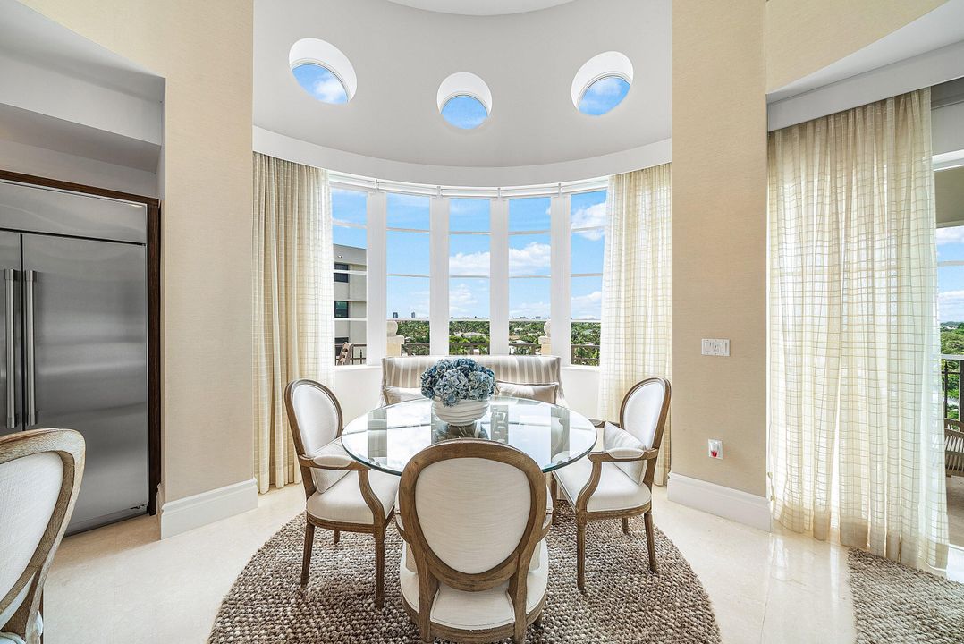 На продажу: $2,100,000 (3 спален, 2 ванн, 2210 Квадратных фут)