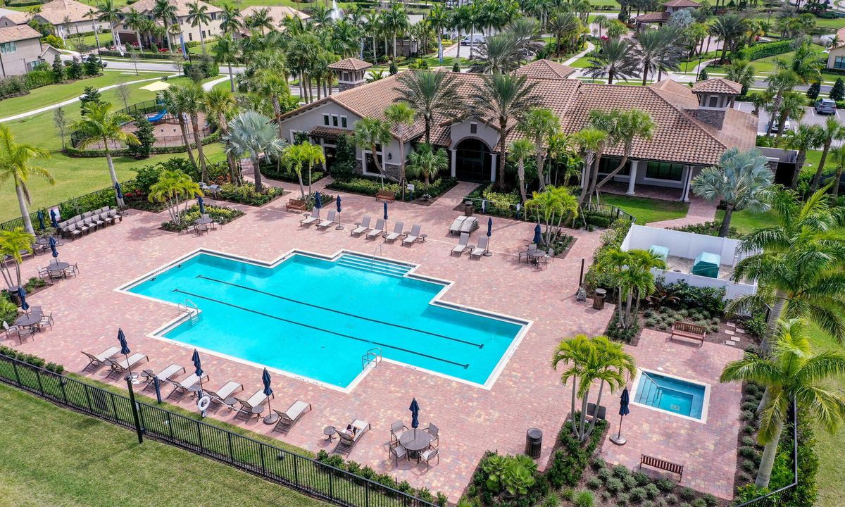 На продажу: $2,500,000 (5 спален, 5 ванн, 5103 Квадратных фут)