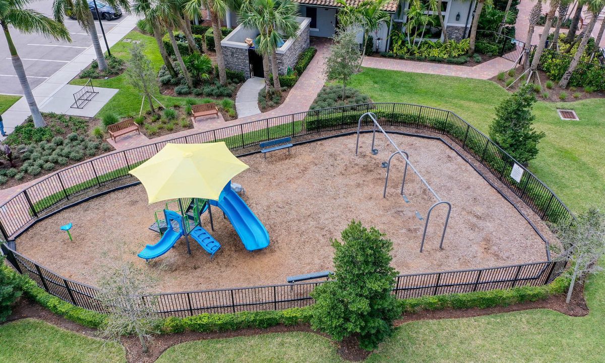 На продажу: $2,500,000 (5 спален, 5 ванн, 5103 Квадратных фут)