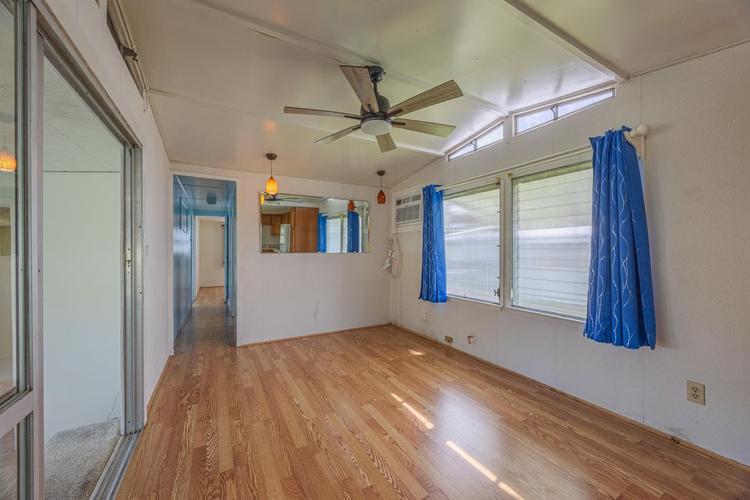 待售: $94,000 (2 贝兹, 2 浴室, 950 平方英尺)