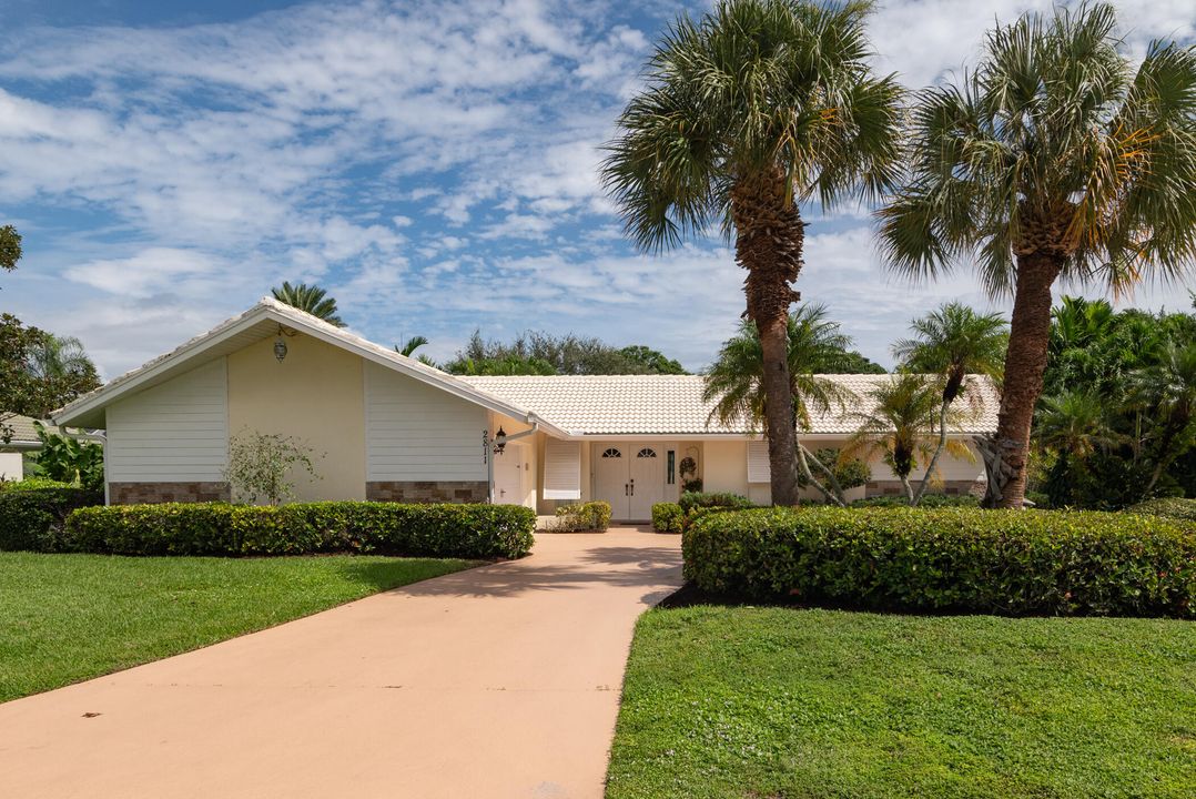 合同活跃: $625,000 (2 贝兹, 2 浴室, 1657 平方英尺)