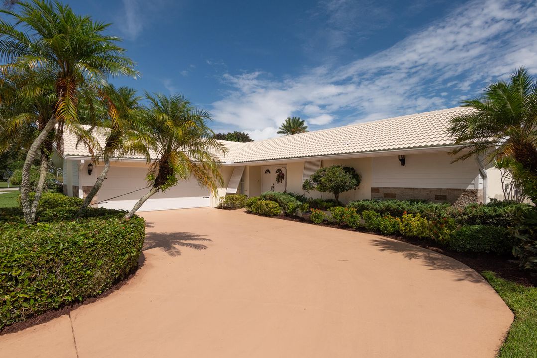 合同活跃: $625,000 (2 贝兹, 2 浴室, 1657 平方英尺)