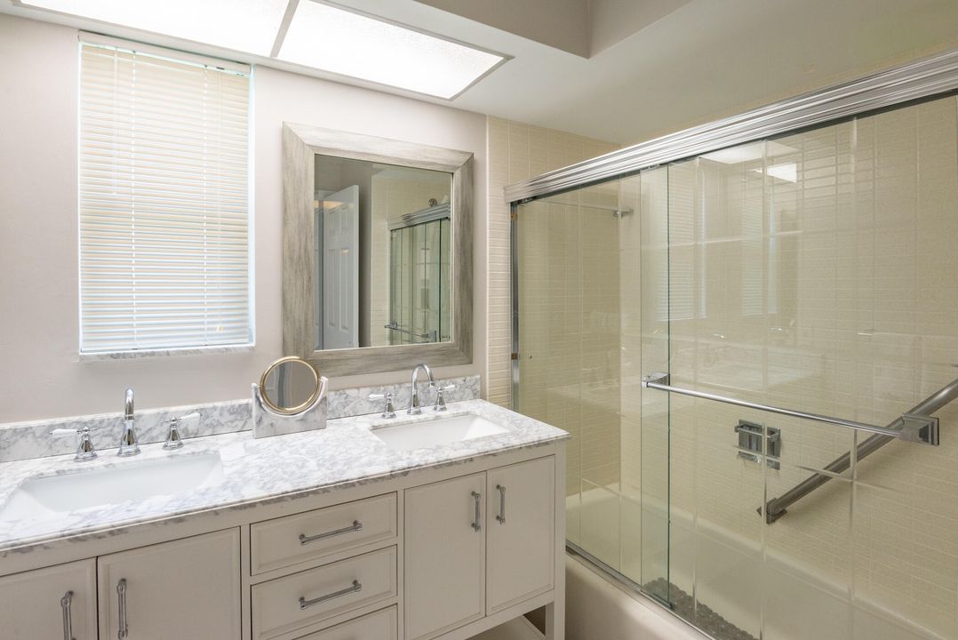 合同活跃: $625,000 (2 贝兹, 2 浴室, 1657 平方英尺)