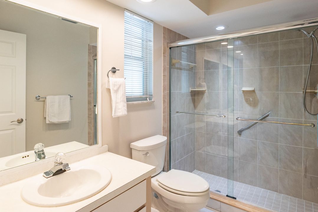 合同活跃: $625,000 (2 贝兹, 2 浴室, 1657 平方英尺)