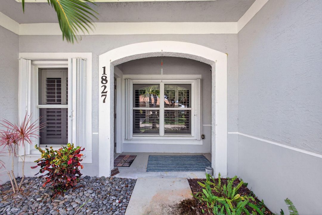 Activo con contrato: $1,800 (2 camas, 2 baños, 1330 Pies cuadrados)