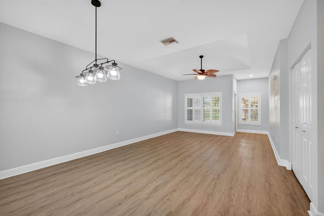 Activo con contrato: $1,800 (2 camas, 2 baños, 1330 Pies cuadrados)