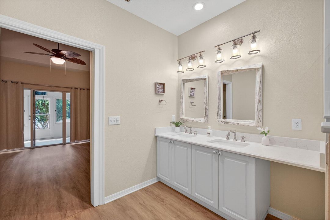 Activo con contrato: $1,800 (2 camas, 2 baños, 1330 Pies cuadrados)