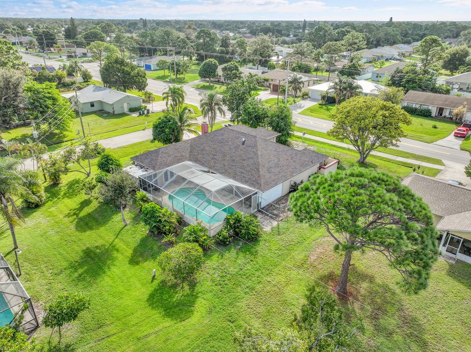 合同活跃: $449,000 (3 贝兹, 2 浴室, 2003 平方英尺)