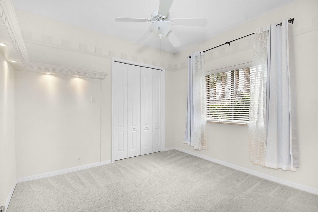 En Venta: $1,490,000 (5 camas, 3 baños, 4089 Pies cuadrados)