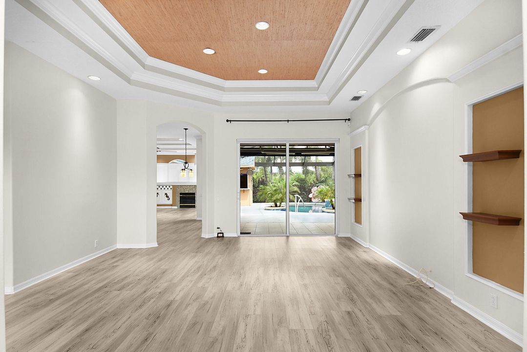 En Venta: $1,490,000 (5 camas, 3 baños, 4089 Pies cuadrados)