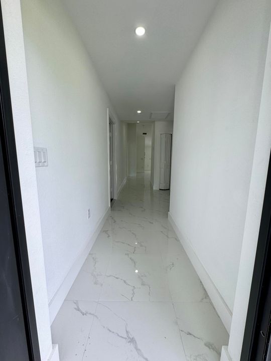 В аренду: $2,000 (3 спален, 2 ванн, 2388 Квадратных фут)