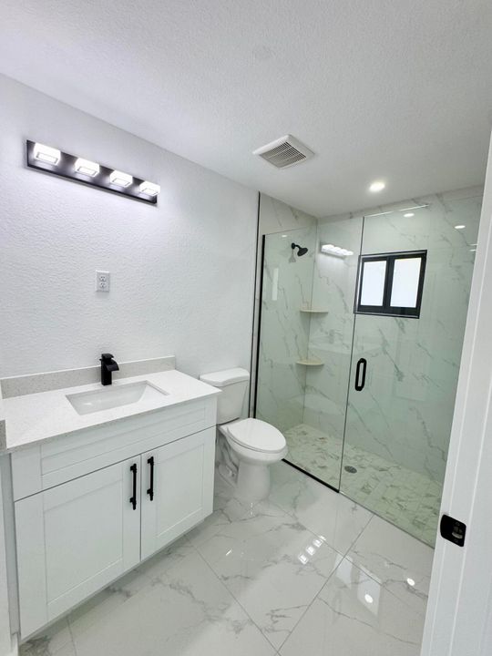 В аренду: $2,000 (3 спален, 2 ванн, 2388 Квадратных фут)