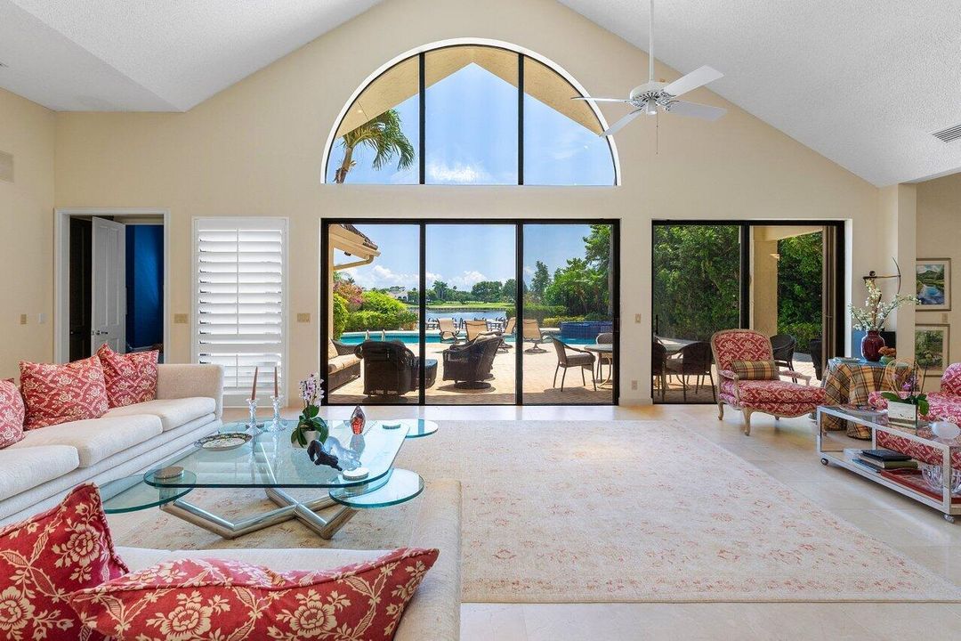 En Venta: $5,099,000 (5 camas, 5 baños, 5265 Pies cuadrados)