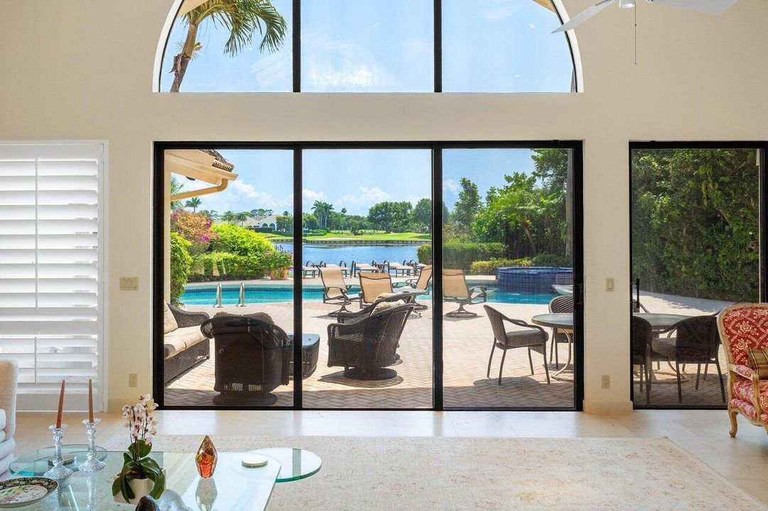 En Venta: $5,099,000 (5 camas, 5 baños, 5265 Pies cuadrados)