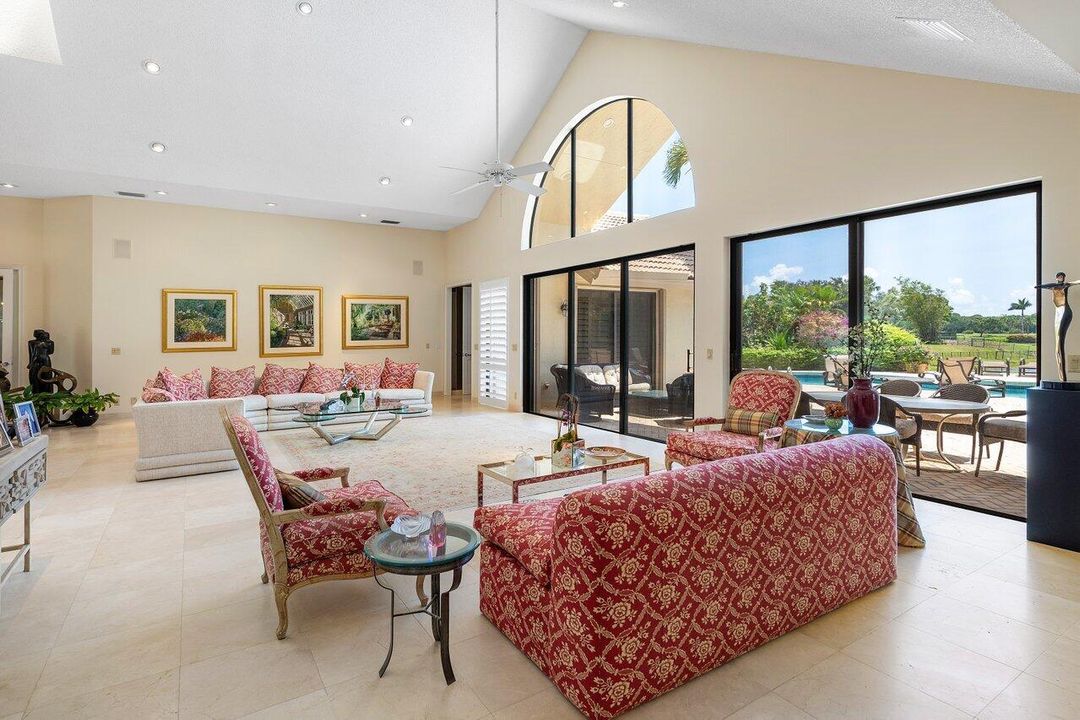 En Venta: $5,099,000 (5 camas, 5 baños, 5265 Pies cuadrados)