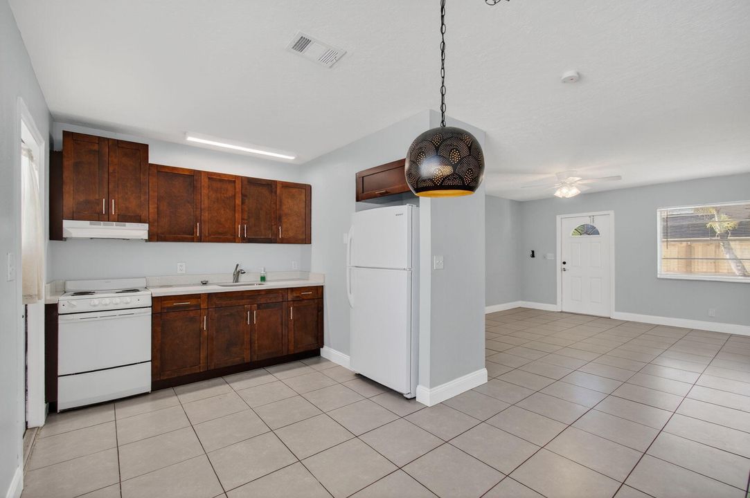 For Sale: $924,000 (0 beds, 0 baths, 2485 Square Feet)