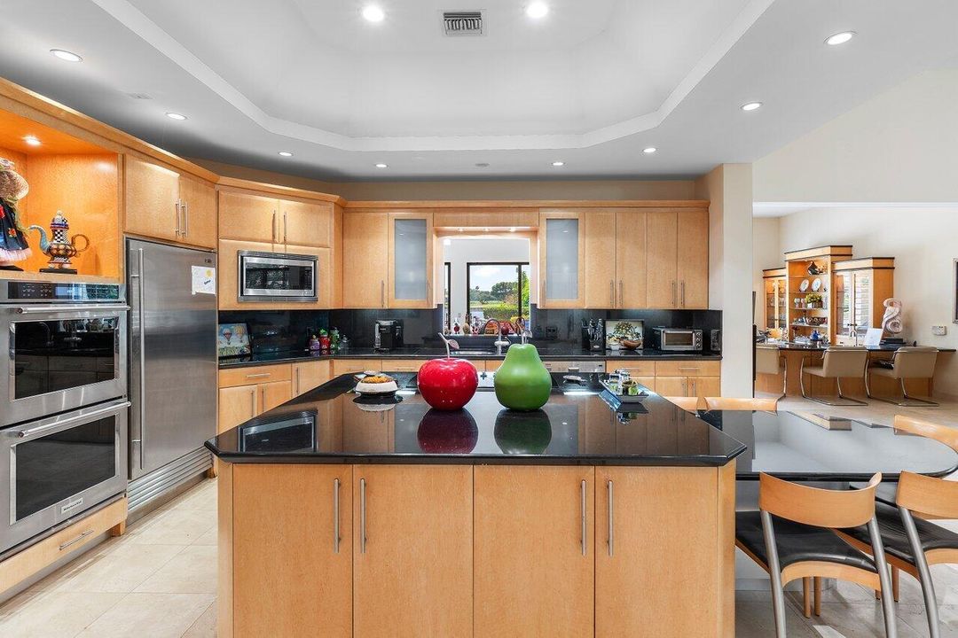 En Venta: $5,099,000 (5 camas, 5 baños, 5265 Pies cuadrados)