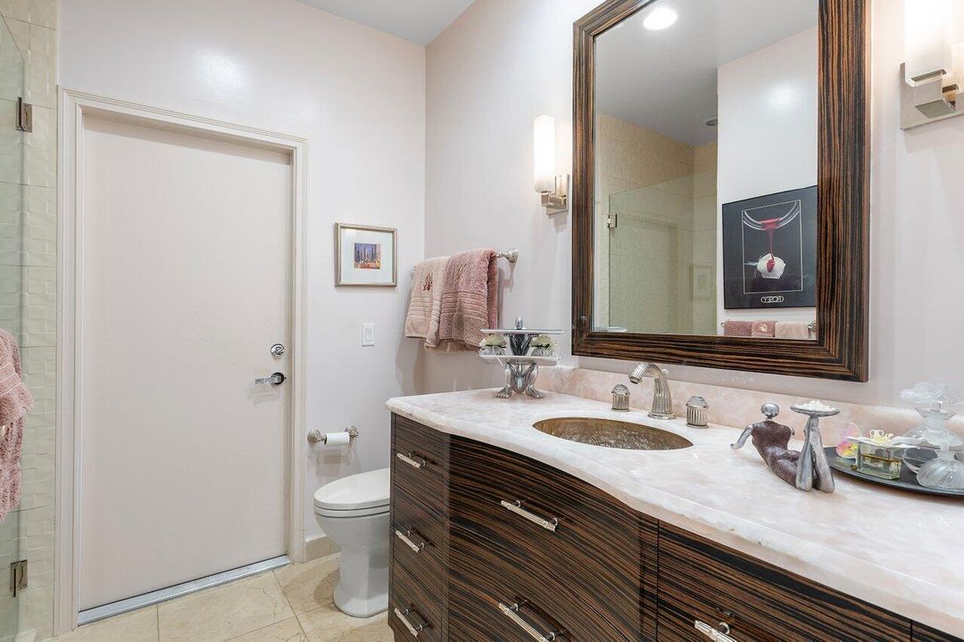 En Venta: $5,099,000 (5 camas, 5 baños, 5265 Pies cuadrados)