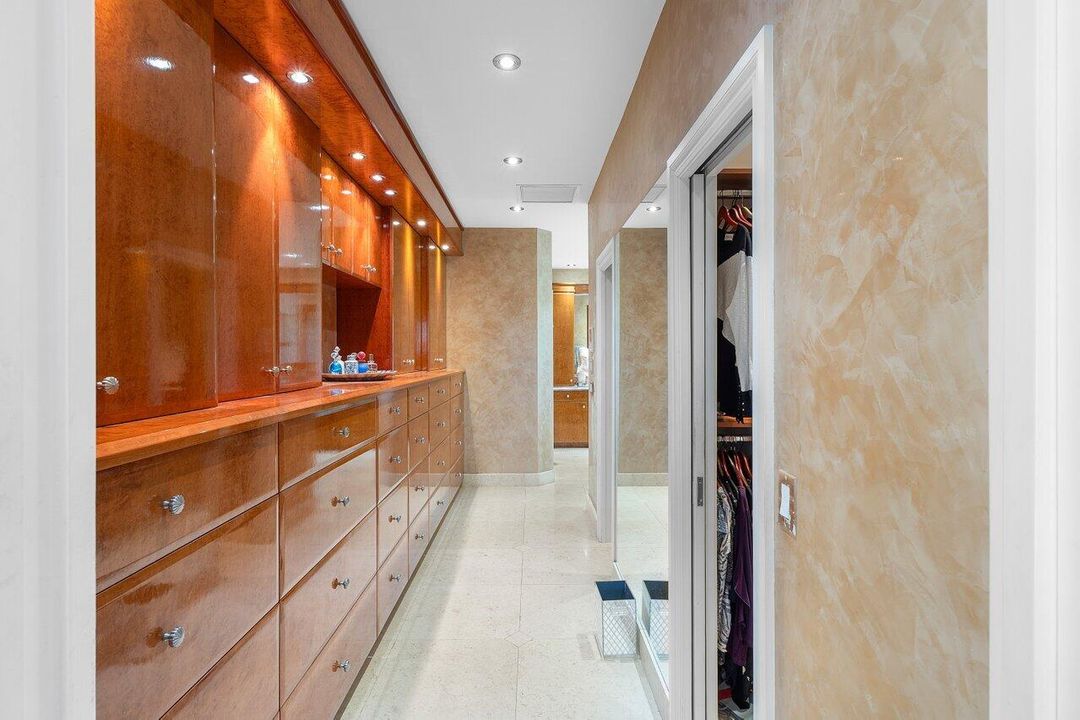 En Venta: $5,099,000 (5 camas, 5 baños, 5265 Pies cuadrados)