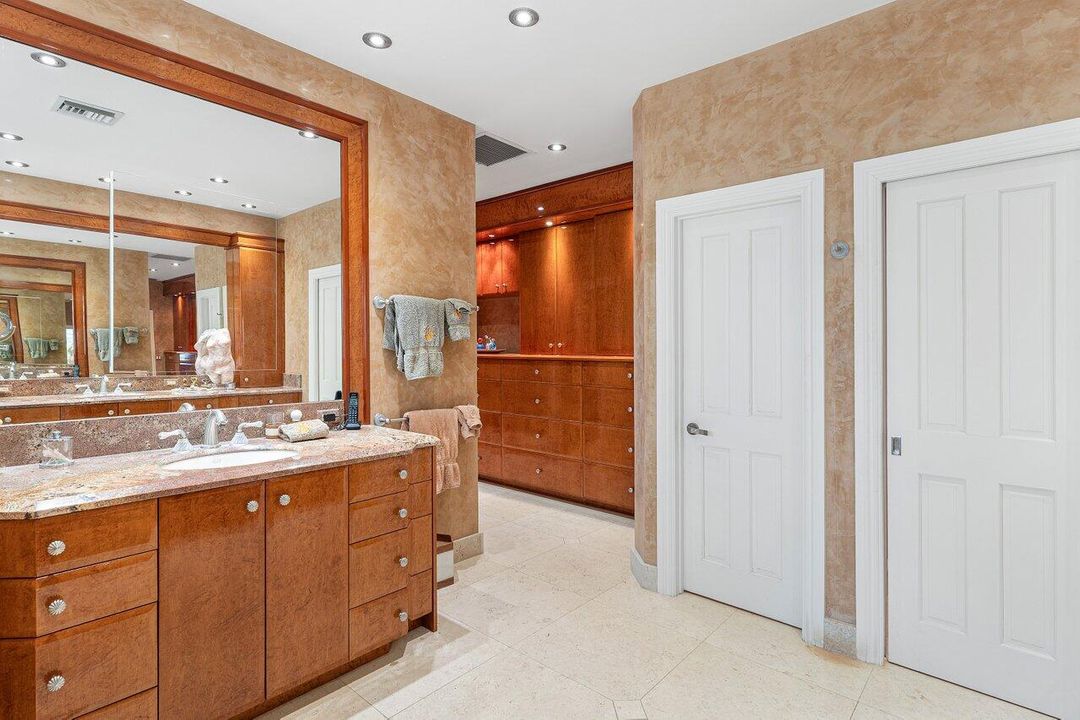 En Venta: $5,099,000 (5 camas, 5 baños, 5265 Pies cuadrados)