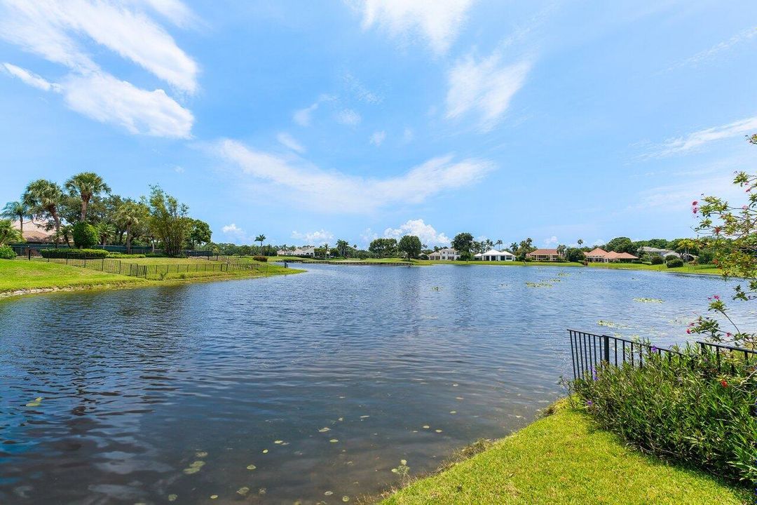 En Venta: $5,099,000 (5 camas, 5 baños, 5265 Pies cuadrados)