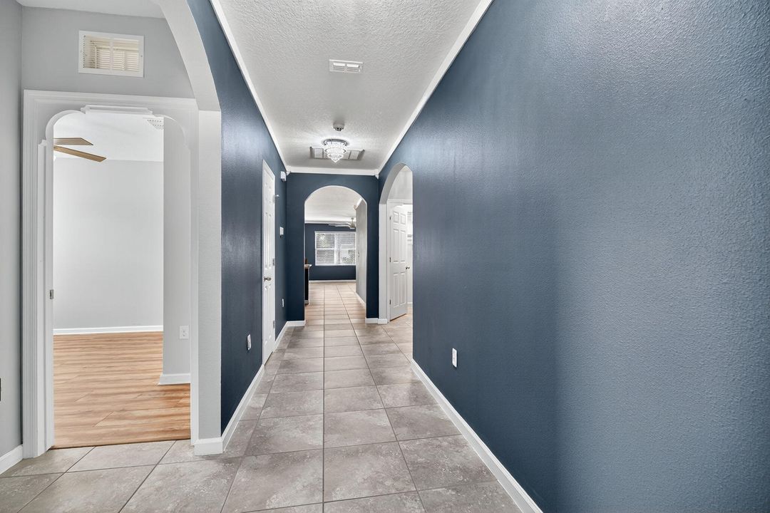 В аренду: $2,400 (4 спален, 2 ванн, 1846 Квадратных фут)