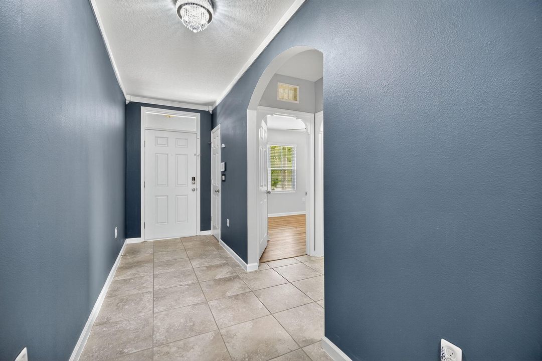 В аренду: $2,400 (4 спален, 2 ванн, 1846 Квадратных фут)