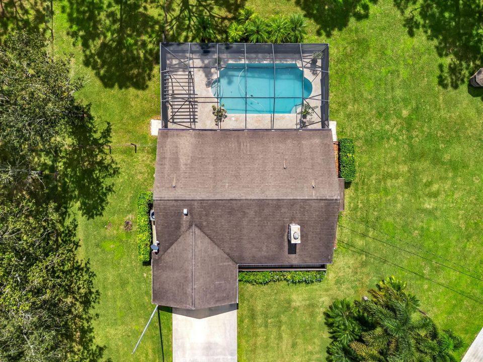 Active With Contract: $619,900 (3 beds, 2 baths, 1397 Square Feet)