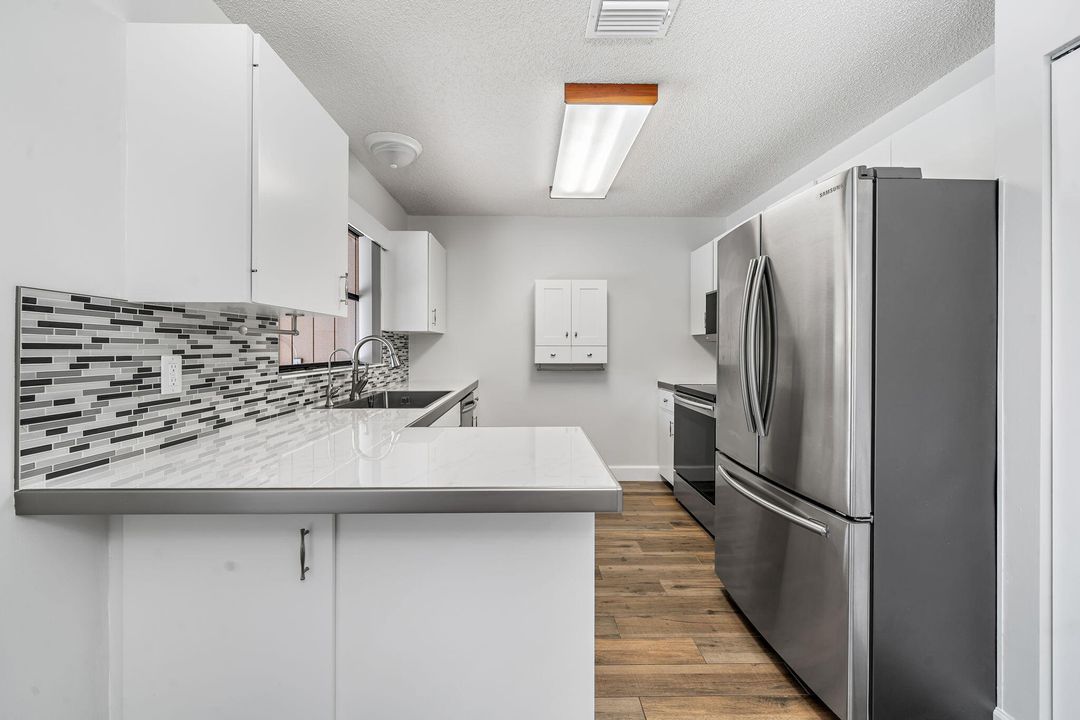 Active With Contract: $619,900 (3 beds, 2 baths, 1397 Square Feet)