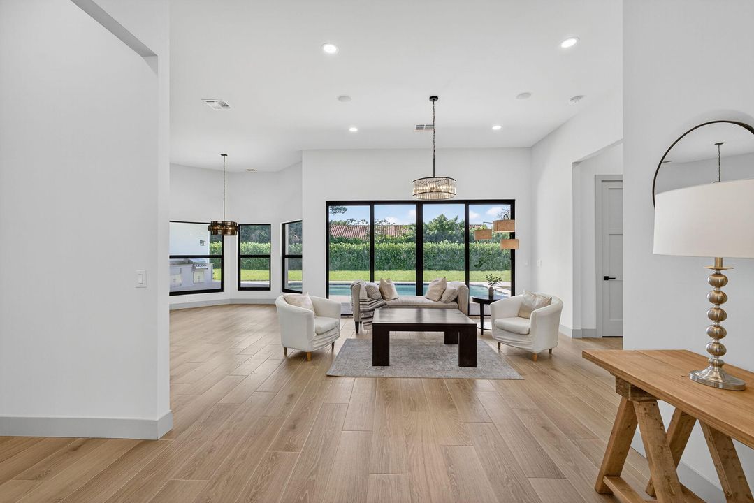 For Sale: $2,700,000 (4 beds, 4 baths, 3481 Square Feet)