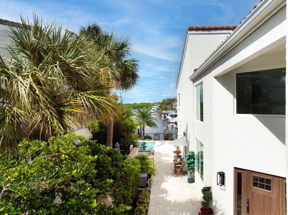 For Rent: $25,000 (4 beds, 3 baths, 3598 Square Feet)