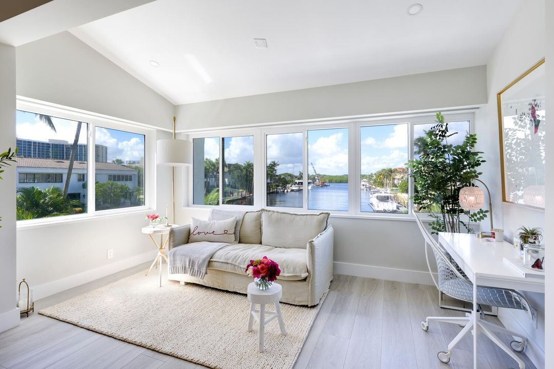 For Rent: $25,000 (4 beds, 3 baths, 3598 Square Feet)