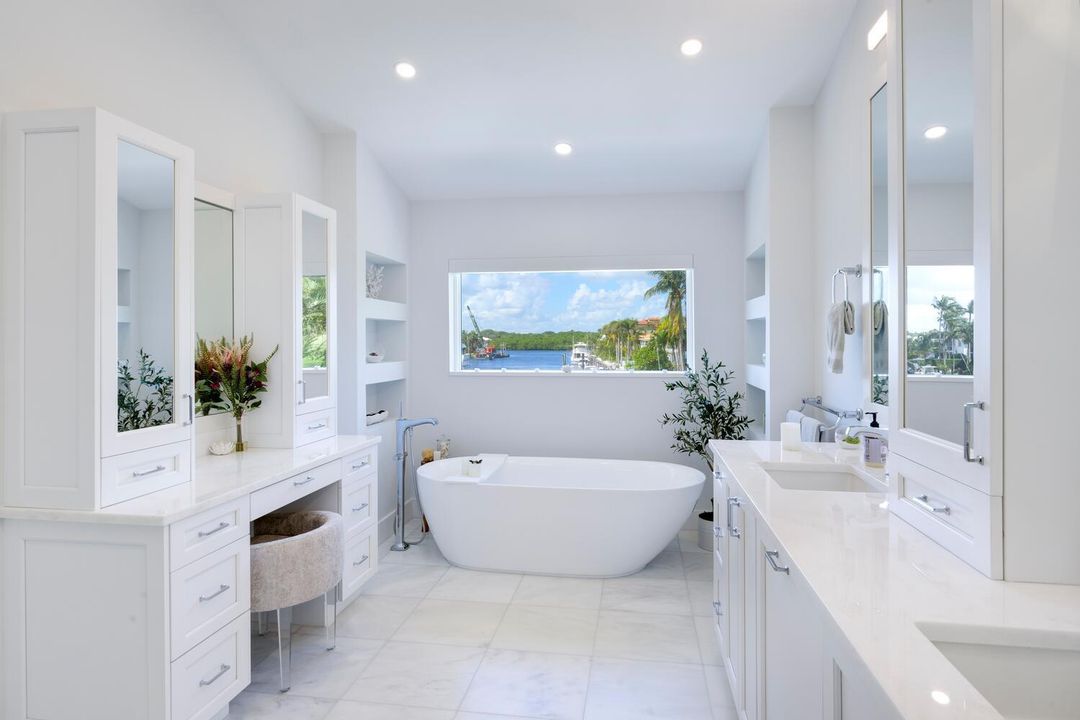 For Rent: $25,000 (4 beds, 3 baths, 3598 Square Feet)