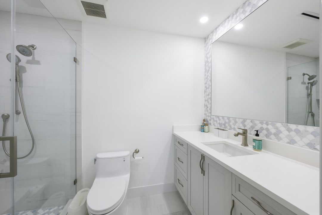 For Rent: $25,000 (4 beds, 3 baths, 3598 Square Feet)