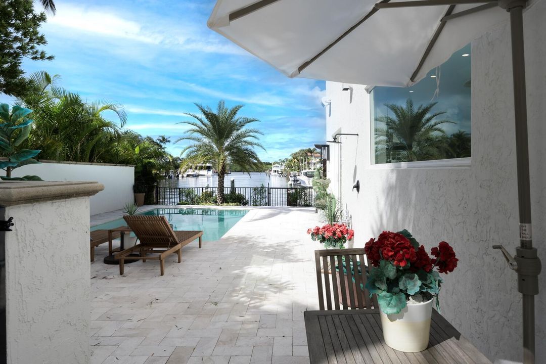 For Rent: $25,000 (4 beds, 3 baths, 3598 Square Feet)