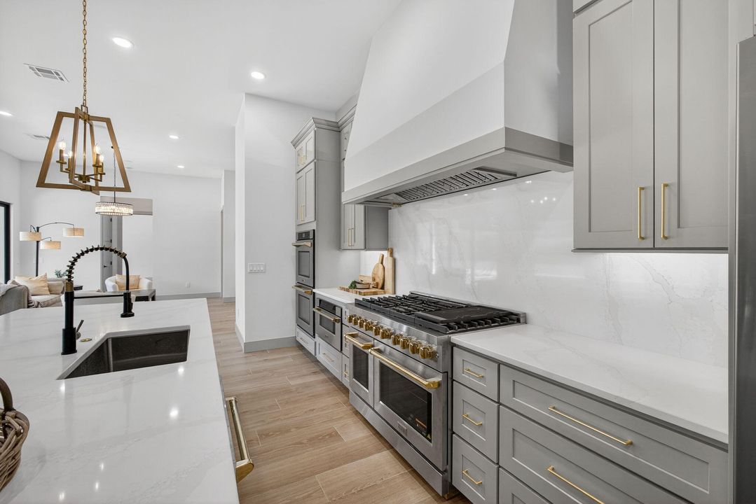 For Sale: $2,700,000 (4 beds, 4 baths, 3481 Square Feet)