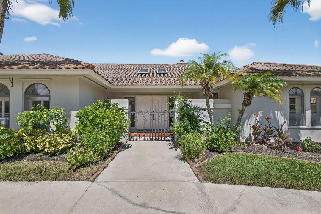 待售: $1,662,500 (3 贝兹, 2 浴室, 2384 平方英尺)