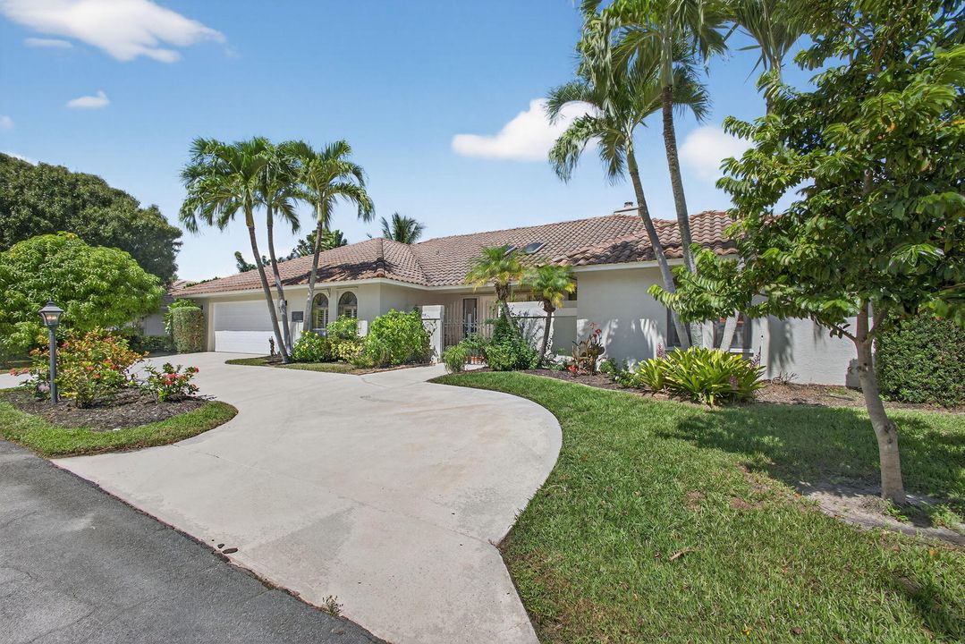 待售: $1,662,500 (3 贝兹, 2 浴室, 2384 平方英尺)