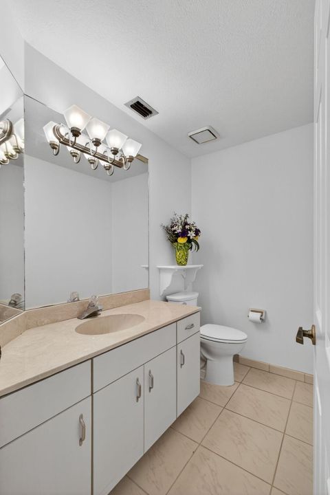 待售: $1,662,500 (3 贝兹, 2 浴室, 2384 平方英尺)