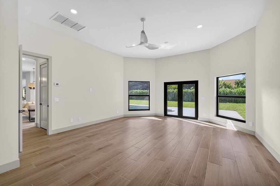 For Sale: $2,700,000 (4 beds, 4 baths, 3481 Square Feet)