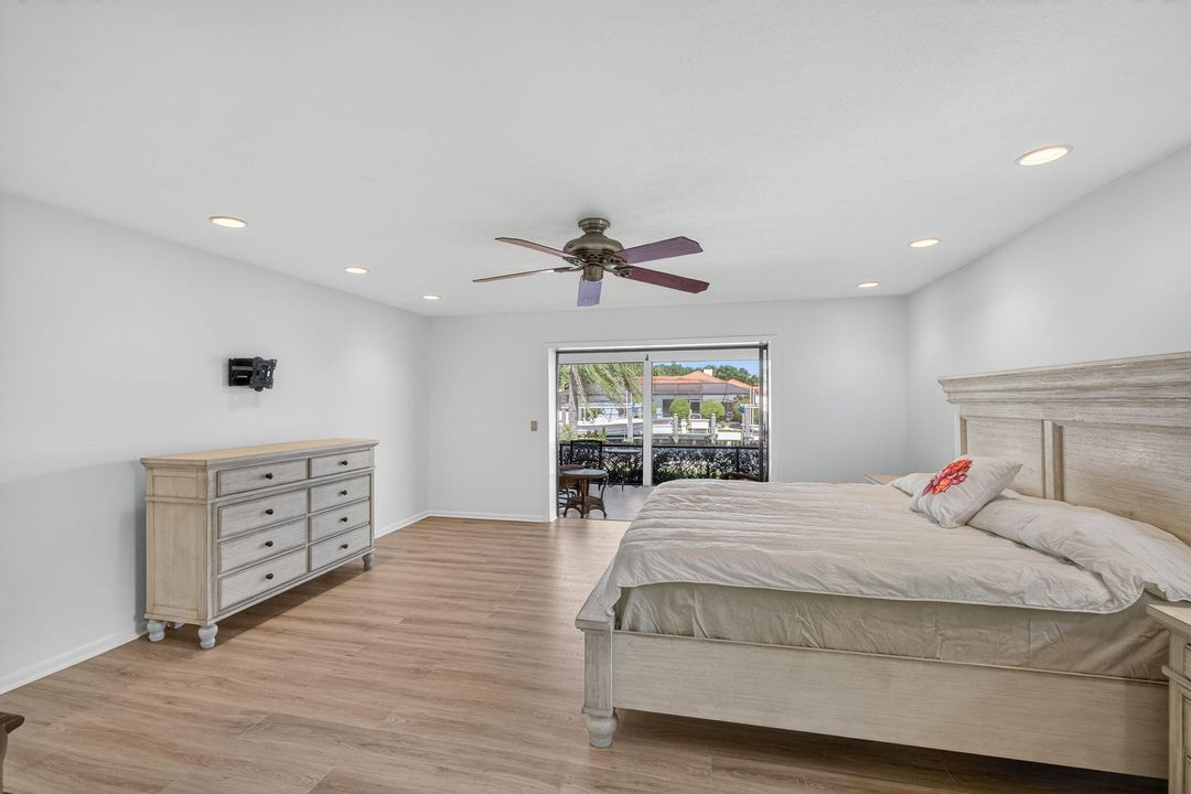 待售: $1,662,500 (3 贝兹, 2 浴室, 2384 平方英尺)