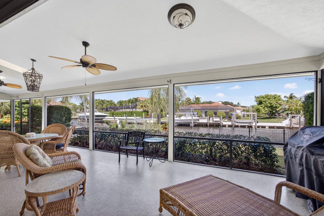 待售: $1,662,500 (3 贝兹, 2 浴室, 2384 平方英尺)