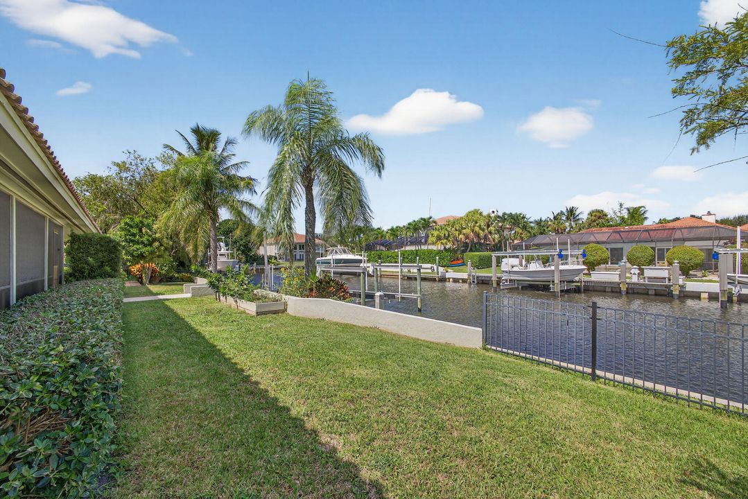 待售: $1,662,500 (3 贝兹, 2 浴室, 2384 平方英尺)