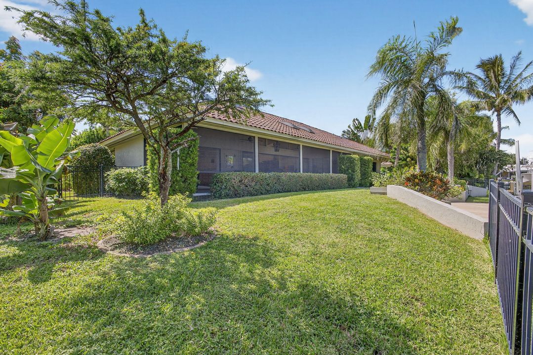 待售: $1,662,500 (3 贝兹, 2 浴室, 2384 平方英尺)