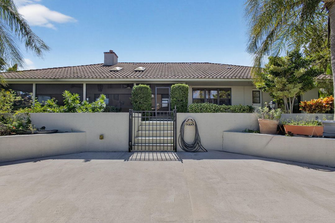 待售: $1,662,500 (3 贝兹, 2 浴室, 2384 平方英尺)